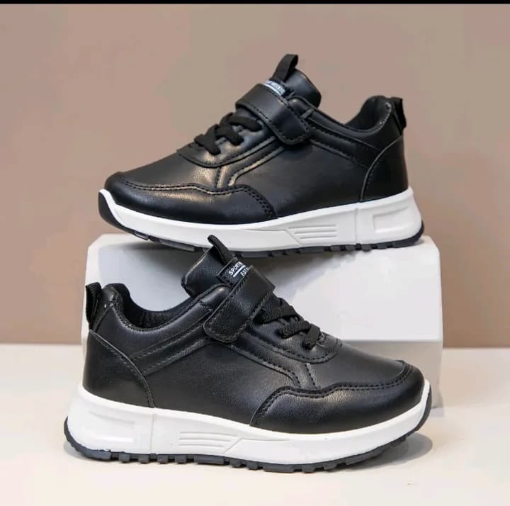 Kids rubber shoes boys/girls