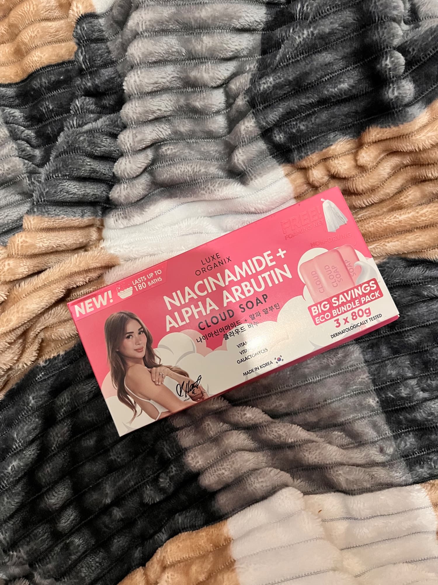 My Holy Grail Soap 🧼✨ This is my holy grail soap! I repurchase it every month because it’s become my everyday go-to. It makes my skin feel so smooth, soft, and clean, while also giving it a brighter-looking glow. 🤍 And the best part? It’s super sulit! You get 3 bars, and they can literally last for months. Definitely a staple in my body-care routine! ✨