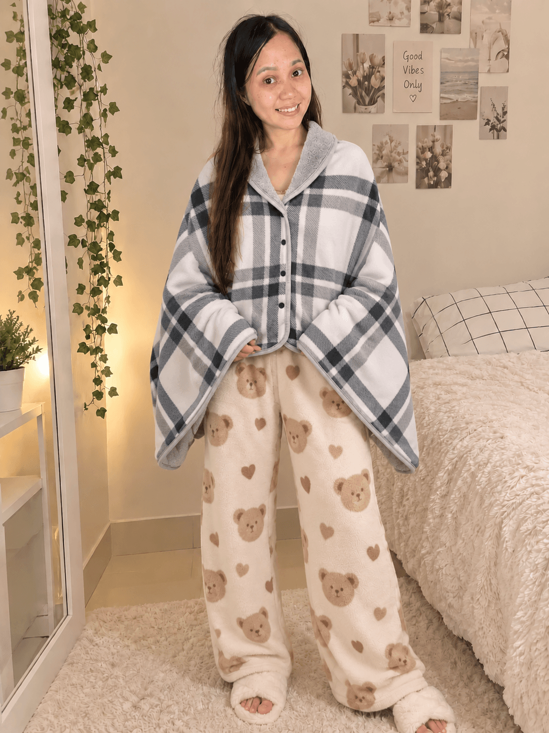 Taglamig na at kung lamigin ka perfect tong wearable blanket