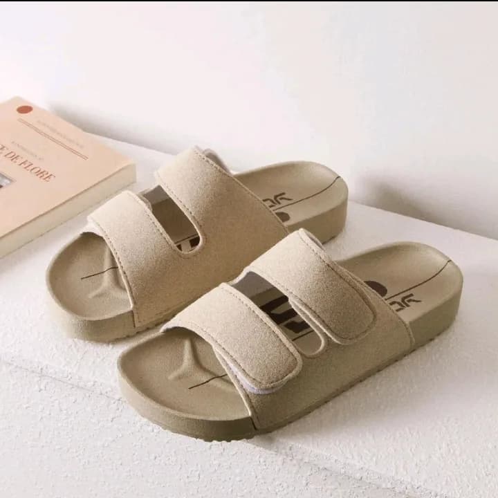 Yoto sandals